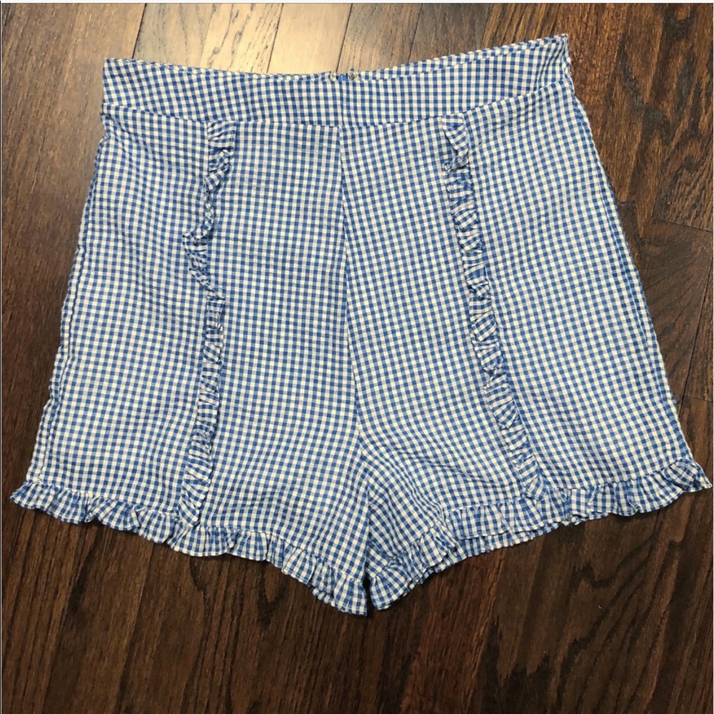 NWOT High Waisted Gingham Ruffle Shorts